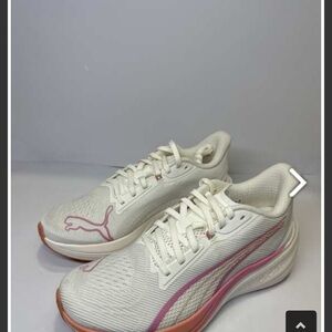 Puma White and Pink Sneakers